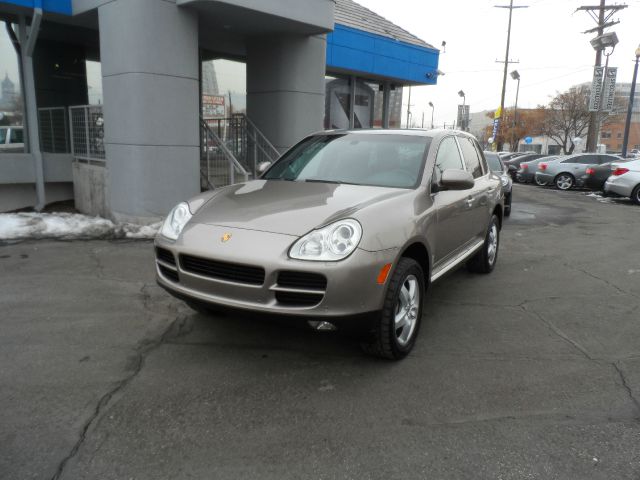 Porsche Cayenne 2004 photo 1