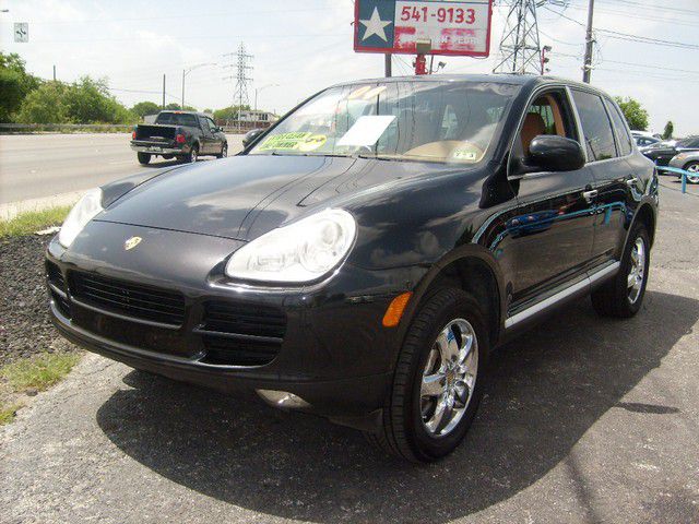 Porsche Cayenne 2004 photo 2