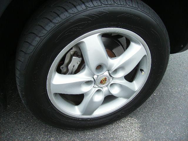 Porsche Cayenne 2004 photo 1