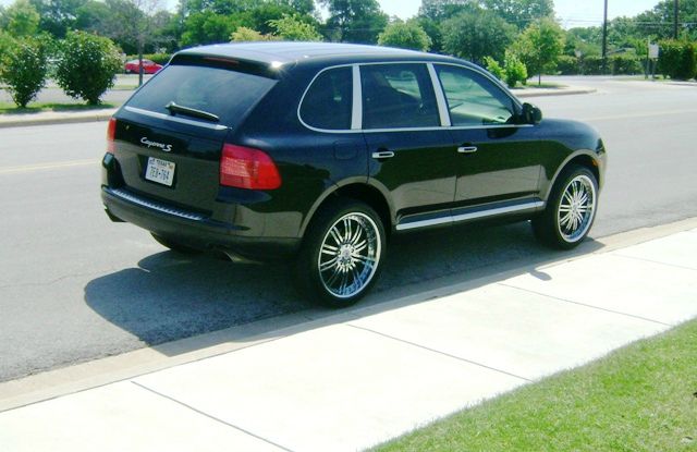 Porsche Cayenne 2004 photo 10