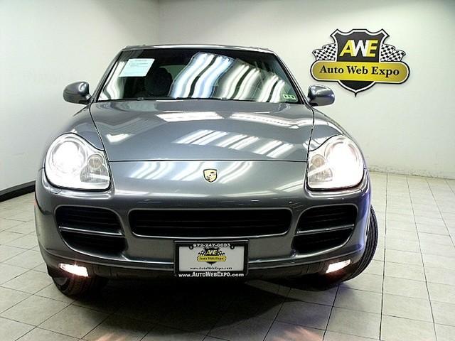 Porsche Cayenne 2004 photo 1