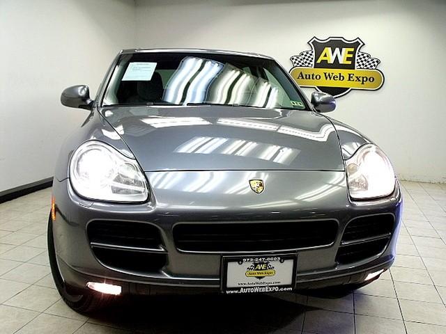Porsche Cayenne 2004 photo 2