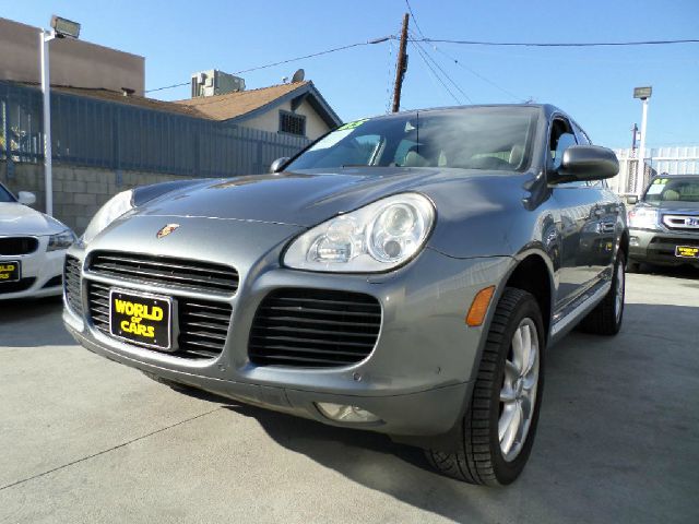 Porsche Cayenne 2005 photo 1
