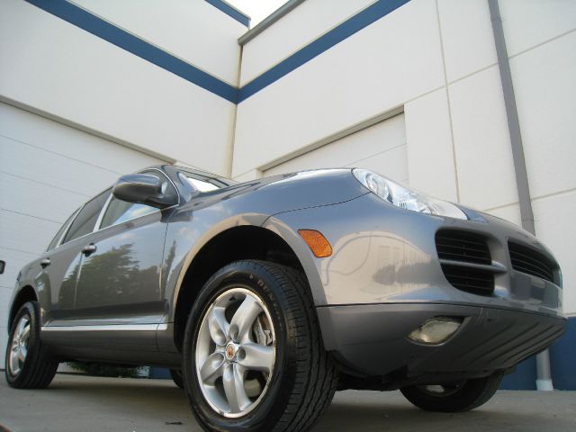 Porsche Cayenne 2005 photo 1