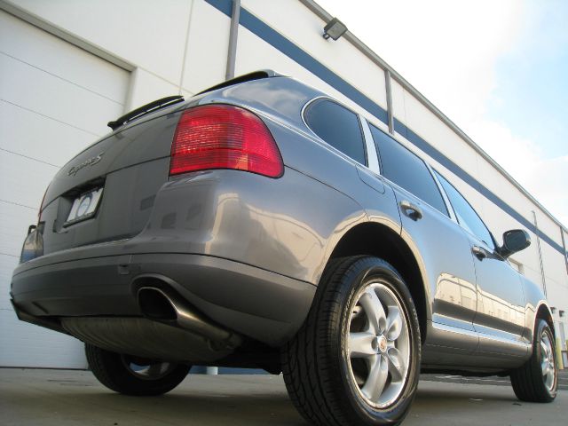 Porsche Cayenne 2005 photo 4