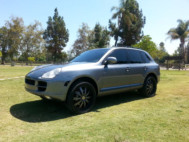 Porsche Cayenne 2006 photo 2
