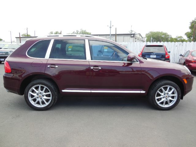 Porsche Cayenne 2006 photo 2