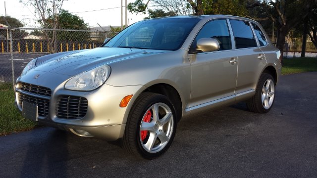 Porsche Cayenne 2006 photo 1