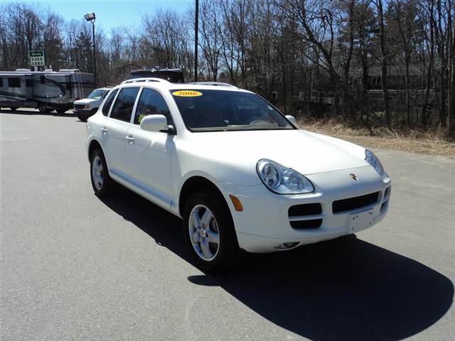 Porsche Cayenne 2006 photo 2