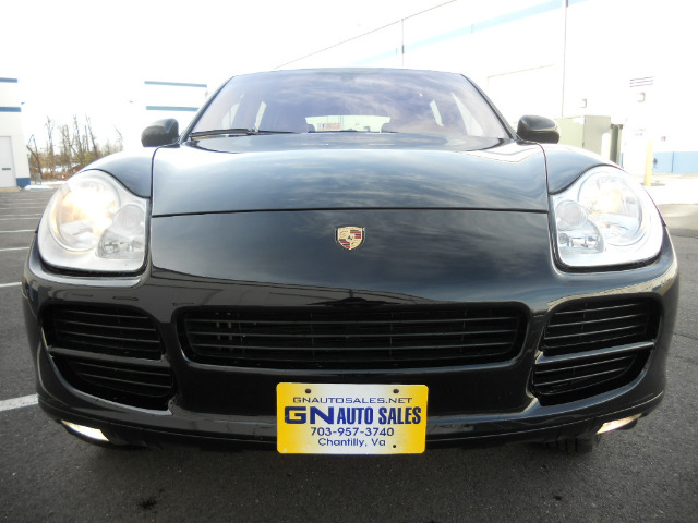 Porsche Cayenne Base SUV