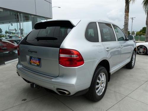 Porsche Cayenne 2008 photo 2