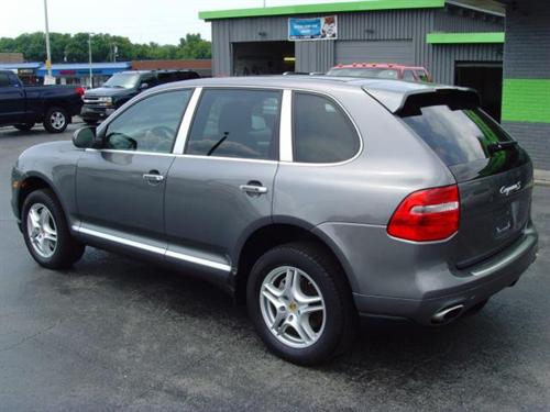 Porsche Cayenne 2008 photo 2