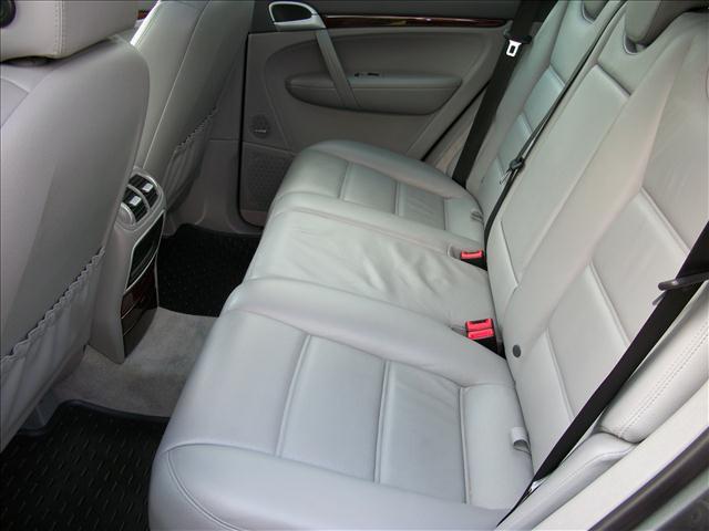 Porsche Cayenne 2008 photo 28