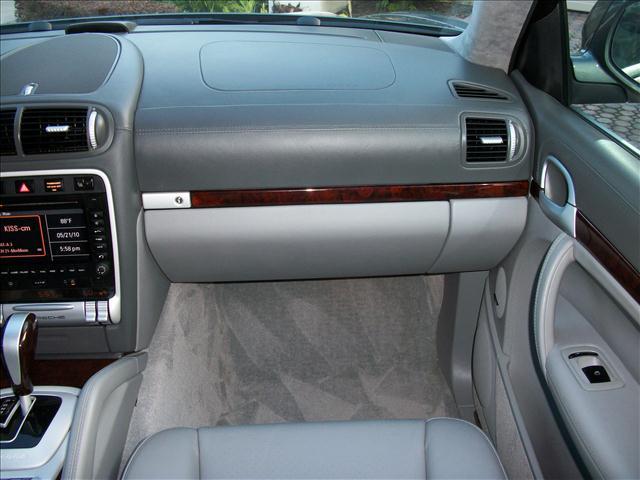 Porsche Cayenne 2008 photo 42