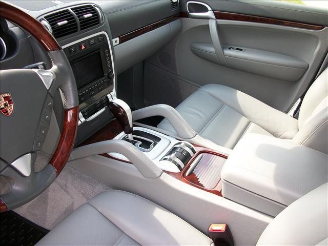 Porsche Cayenne 2008 photo 61