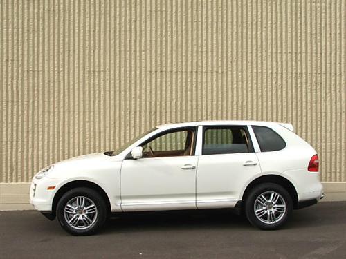 Porsche Cayenne 2008 photo 1