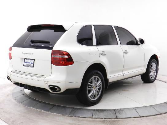 Porsche Cayenne 2008 photo 2
