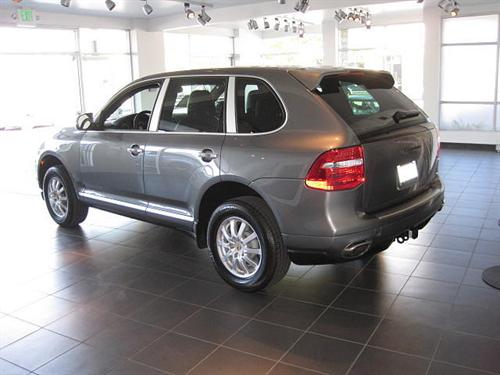 Porsche Cayenne 2008 photo 2