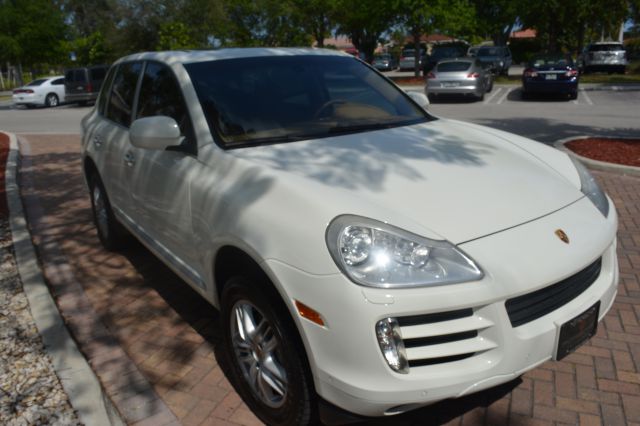Porsche Cayenne 2008 photo 2
