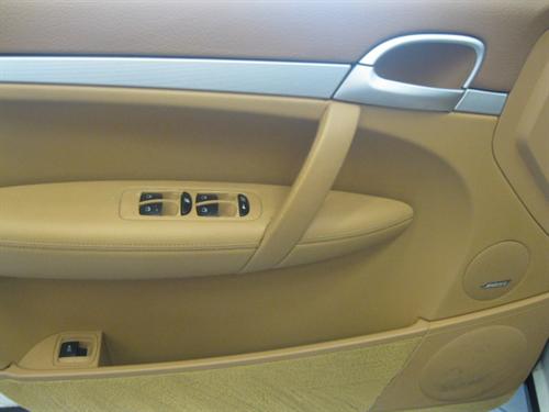 Porsche Cayenne 2008 photo 1