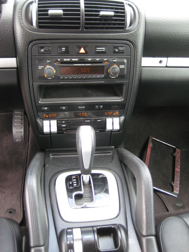 Porsche Cayenne 2008 photo 10
