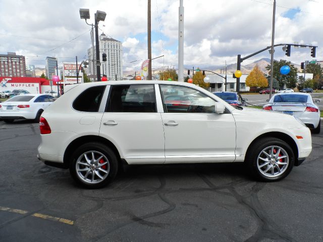 Porsche Cayenne 2009 photo 1