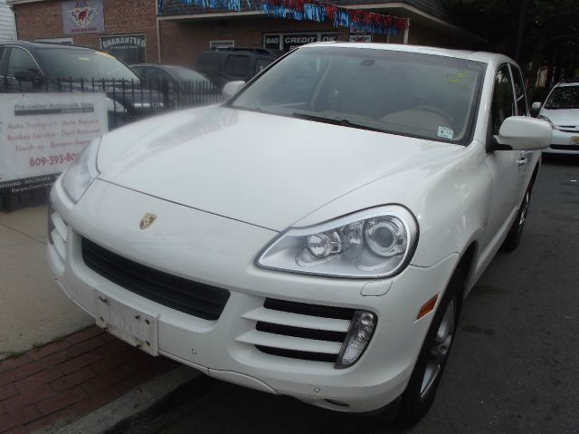 Porsche Cayenne 2009 photo 2
