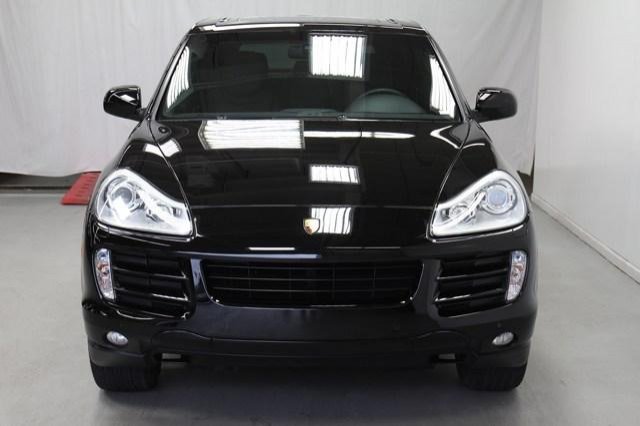 Porsche Cayenne 2010 photo 3