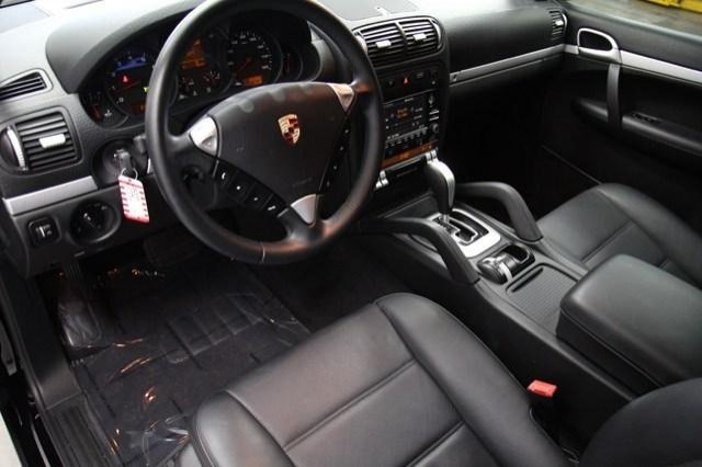 Porsche Cayenne 2010 photo 4
