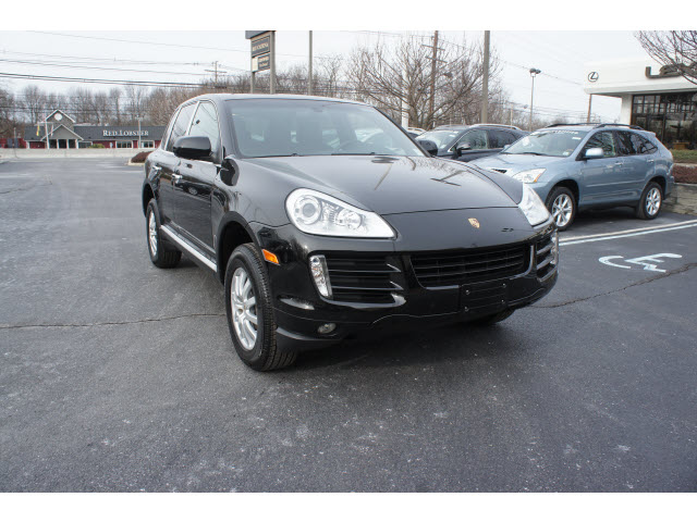 Porsche Cayenne 2010 photo 4