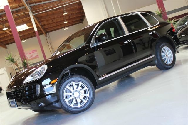 Porsche Cayenne 2010 photo 3