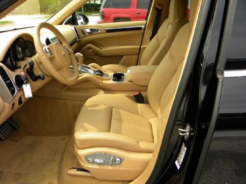 Porsche Cayenne 2011 photo 3