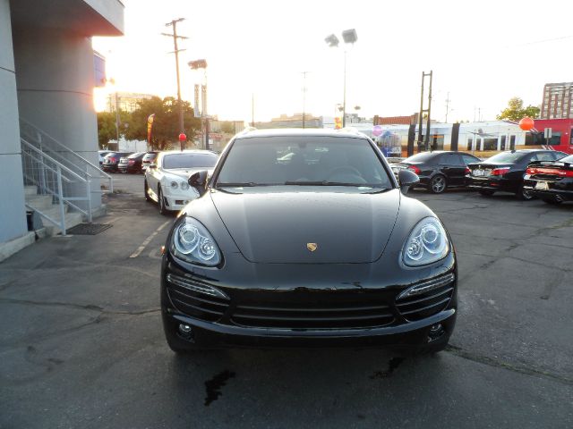 Porsche Cayenne 2012 photo 3
