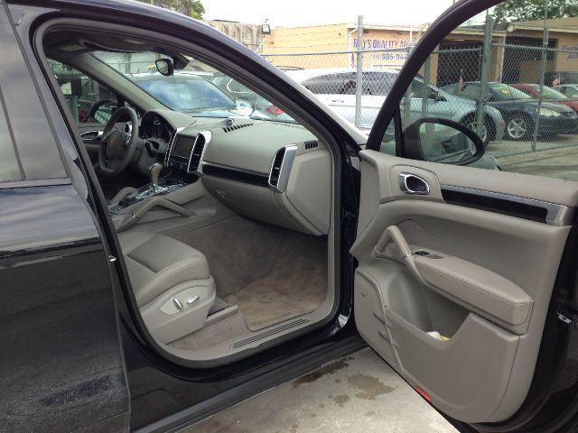 Porsche Cayenne Base SUV