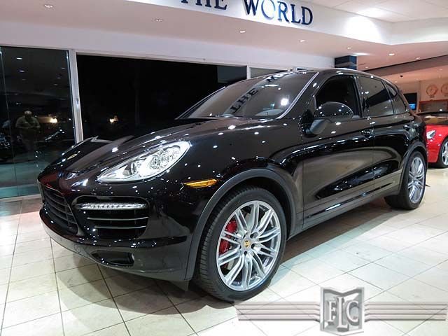 Porsche Cayenne 2013 photo 2