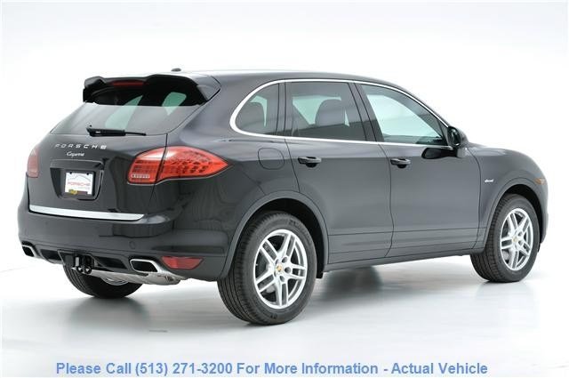 Porsche Cayenne 2013 photo 3