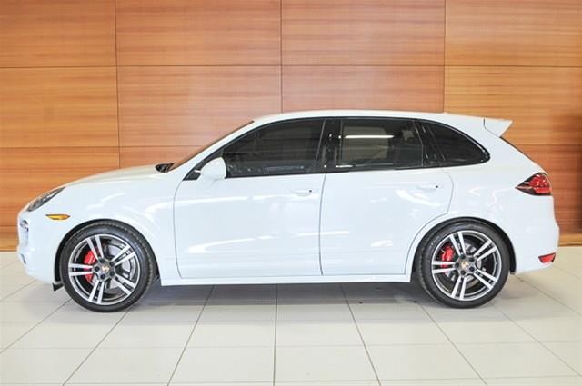 Porsche Cayenne 2014 photo 1