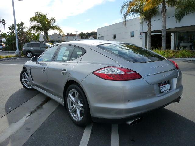 Porsche Panamera 2012 photo 5