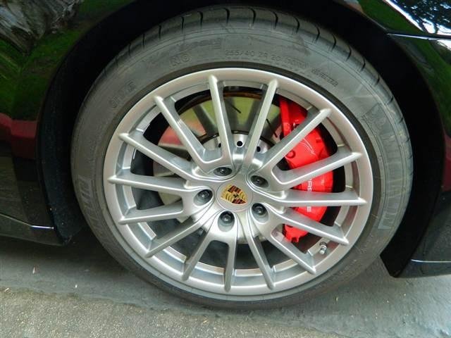 Porsche Panamera 2012 photo 3