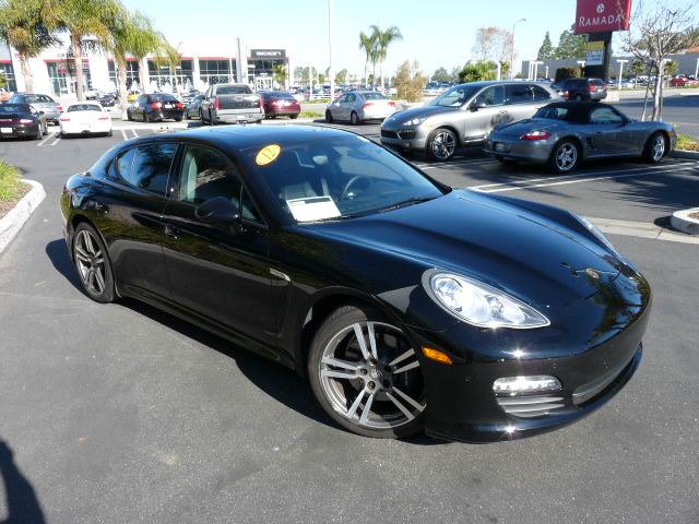 Porsche Panamera 2012 photo 1