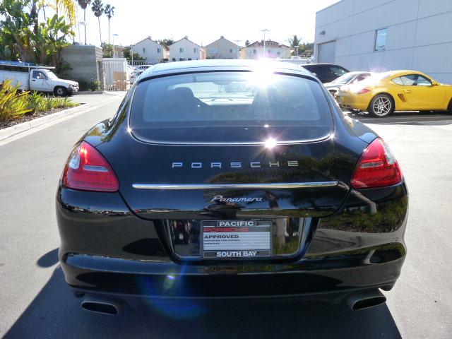 Porsche Panamera 2012 photo 4