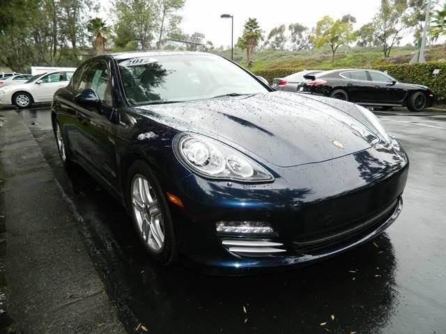 Porsche Panamera 2012 photo 2