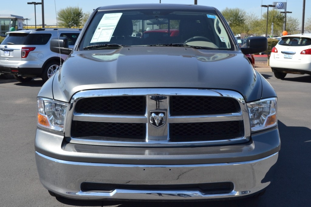 RAM Ram Pickup 2012 photo 2