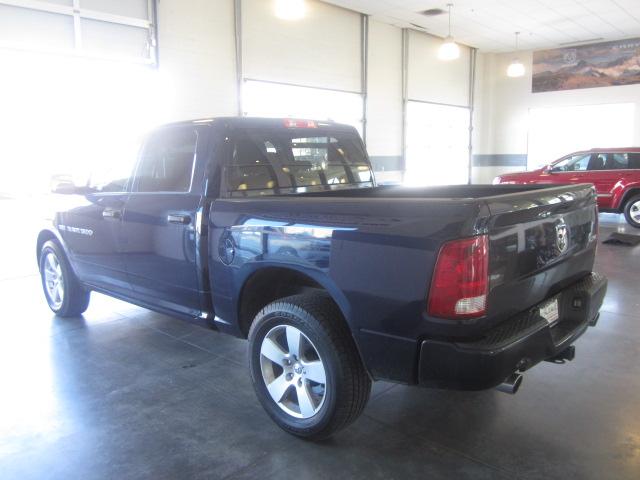 RAM Ram Pickup 2012 photo 1