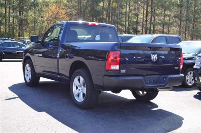 RAM Ram Pickup 2012 photo 3