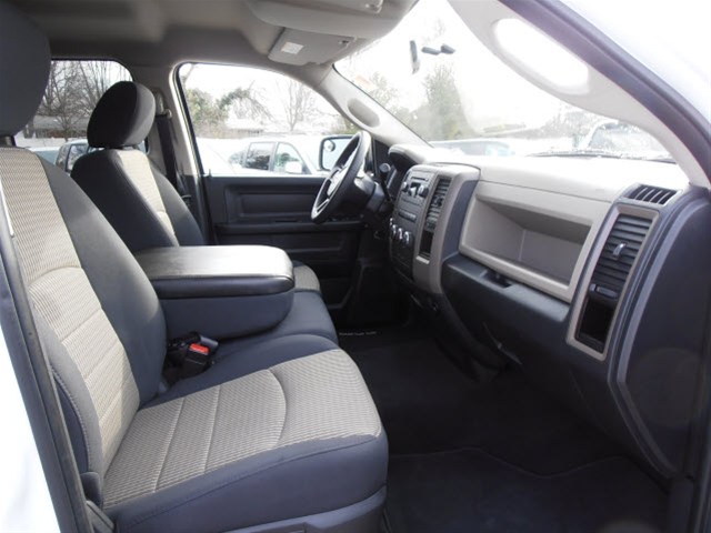 RAM Ram Pickup 2012 photo 4