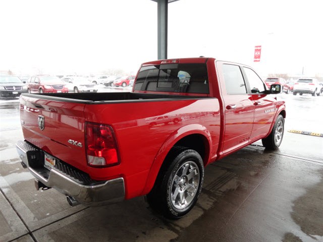 RAM Ram Pickup 2012 photo 2