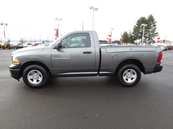 RAM Ram Pickup 2012 photo 1