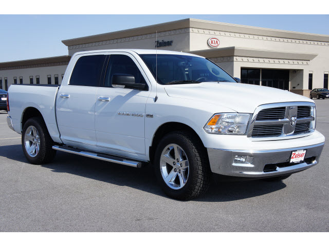 RAM Ram Pickup 2012 photo 3