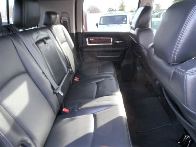 RAM Ram Pickup 2012 photo 2